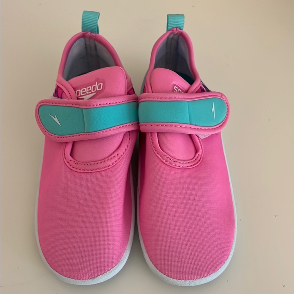 Speedo Nelly mermaid girls XL water shoes